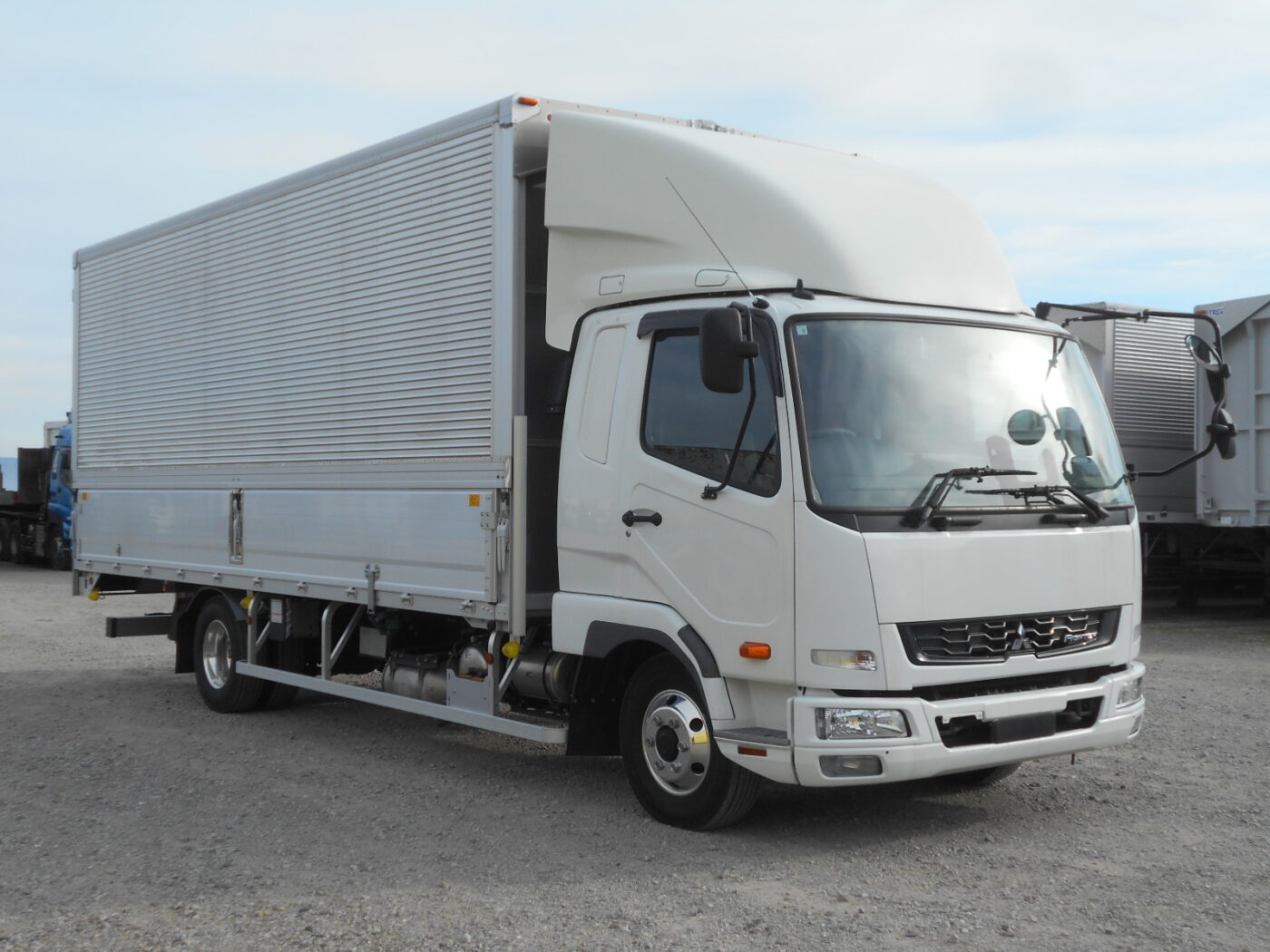 KI206　R5　アルミウィング