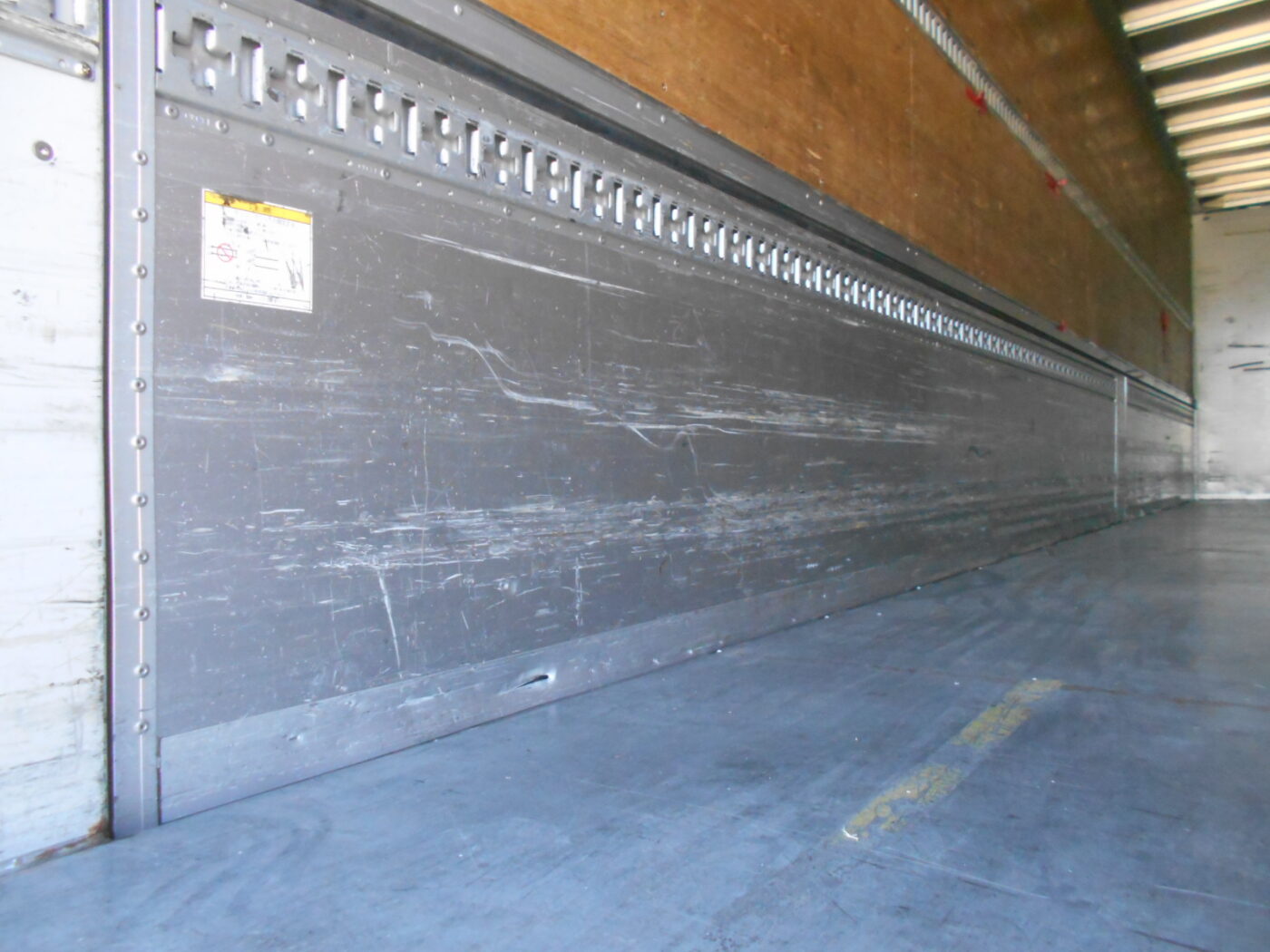 KI272　R1　アルミウィング