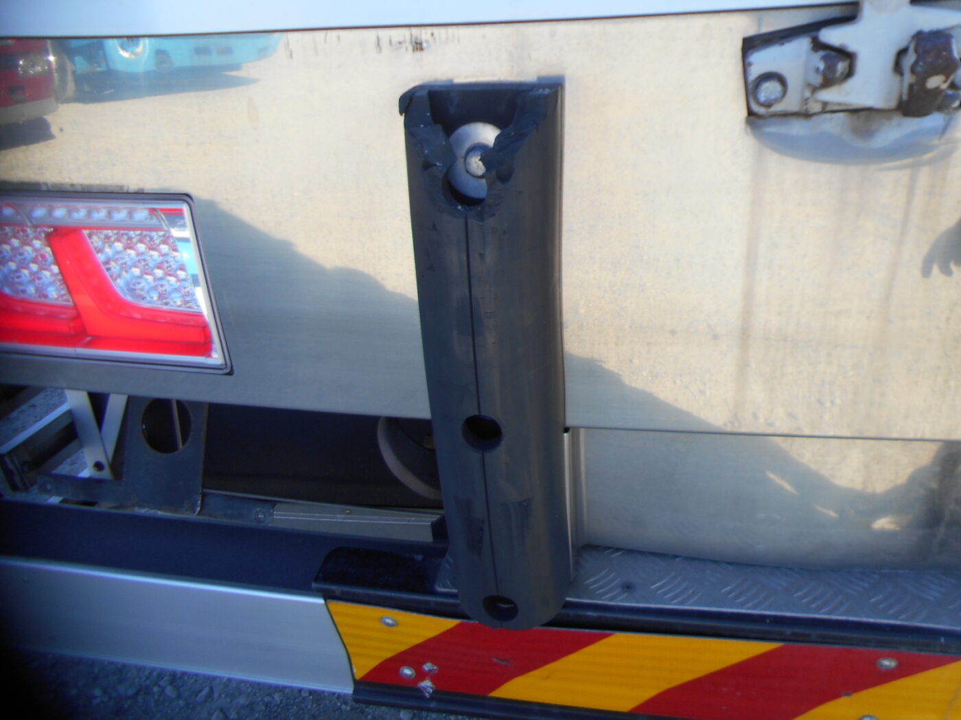 KI272　R1　アルミウィング