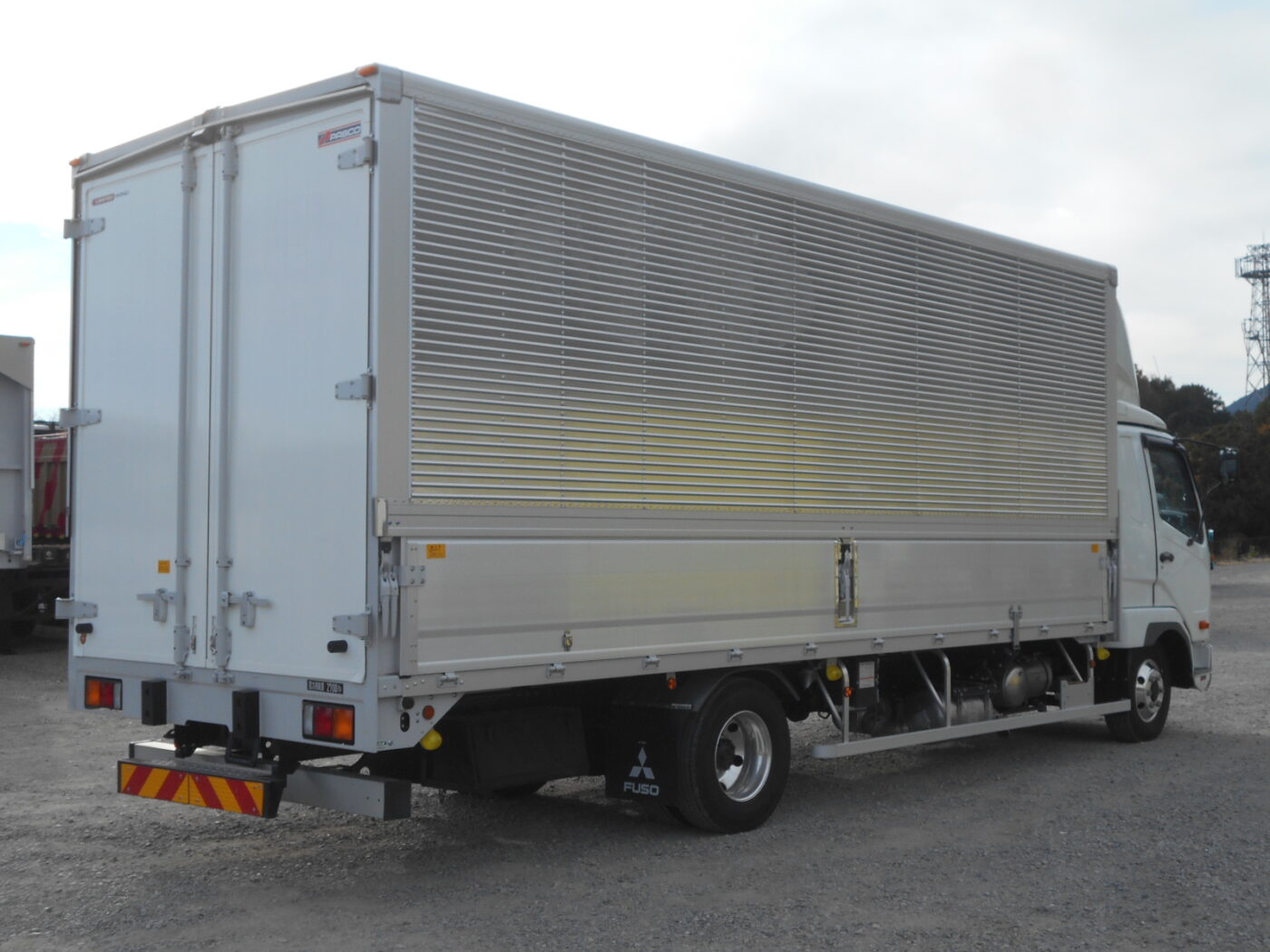 KI206　R5　アルミウィング